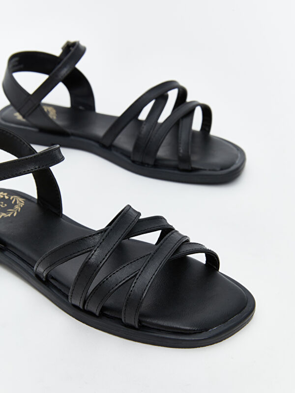 Deri Görünümlü Kız Çocuk Sandalet - Görsel 4