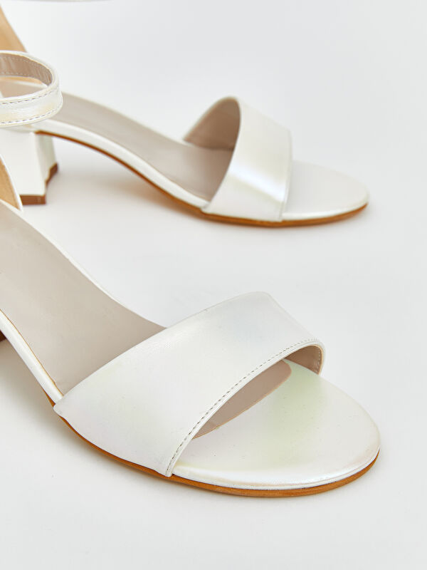 Lcw Steps Beyaz Lcw Steps Deri Görünümlü Kız Çocuk Topuklu Ayakkabı