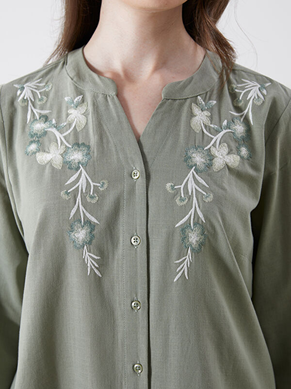 LCW Grace Yeşil Kaçık Yaka Çiçek Nakışlı Bluz - S5IK34Z8-FXT | LCW