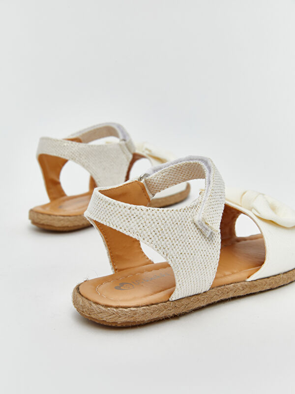 Fiyonk Detaylı Kız Çocuk Sandalet - Görsel 5