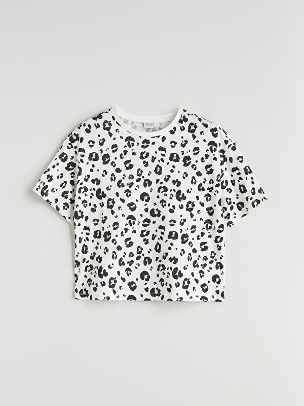 LCW Kids Bisiklet Yaka Leopar Desenli Kız Çocuk Crop Tişört
