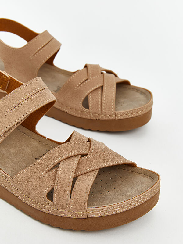 Lcw Steps Bej Lcw Steps Cirt Cırtlı Kadın Sandalet