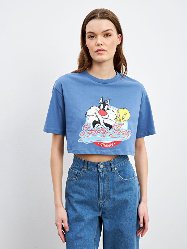 LCWAIKIKI Classic Crew Neck Sylvester and Tweety Printed Crop