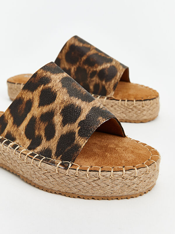 Leopar Desenli Kadın Terlik - Görsel 4