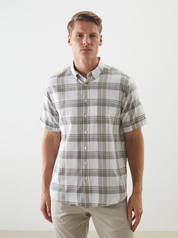 LCWAIKIKI Classic Regular Fit Kısa Kollu Ekose Gabardin Erkek Gömlek