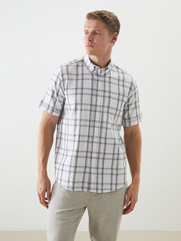 LCWAIKIKI Classic Regular Fit Kısa Kollu Ekose Erkek Gömlek