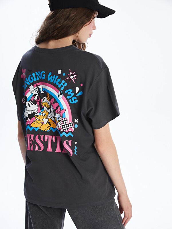 LCWAIKIKI Classic Crew Neck Mickey and Friends Printed Women's T-Shirt