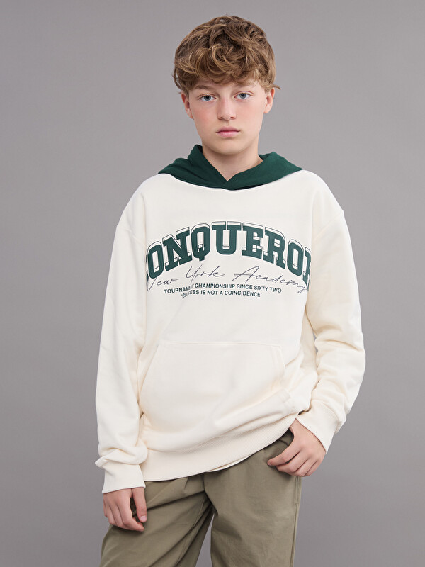 LCW Kids Kapüşonlu Erkek Çocuk Sweatshirt