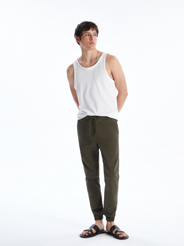 LCWAIKIKI Classic Slim Fit Twill Men's Jogger Trousers