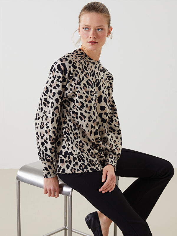 LCWAIKIKI Classic Leopar Desenli Oversize Kadın Sweatshirt
