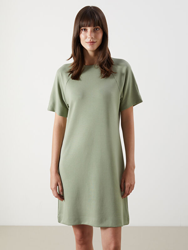 よよよ LCW Vision Ekru Bisiklet Yaka Çilek Baskılı Oversize Kadın Tişört