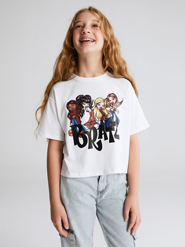 LCW Kids Bisiklet Yaka Bratz Baskılı Kız Çocuk Tişört