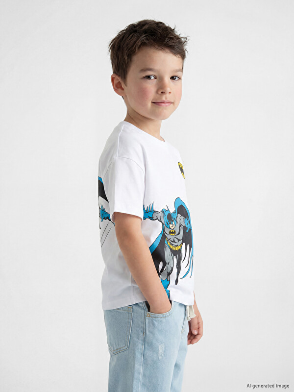 LCW Kids تیشێرتی چاپکراوی باتمان - یه‌خه‌ خڕ - بۆ کوڕان