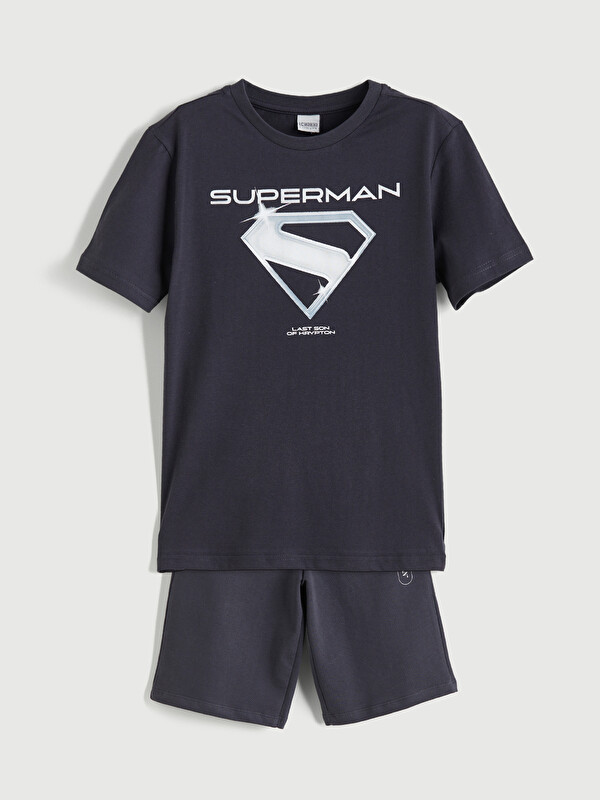 LCW Kids Ensemble T-Shirt et Short Superman Imprimé pour Garçons à Col Rond