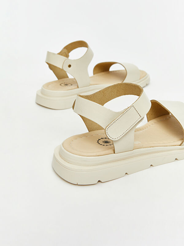 Deri Görünümlü Kadın Sandalet - Görsel 6