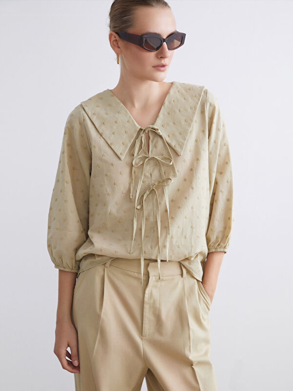 LCWAIKIKI Classic Peter Pan Collar Embroidered Bow Blouse