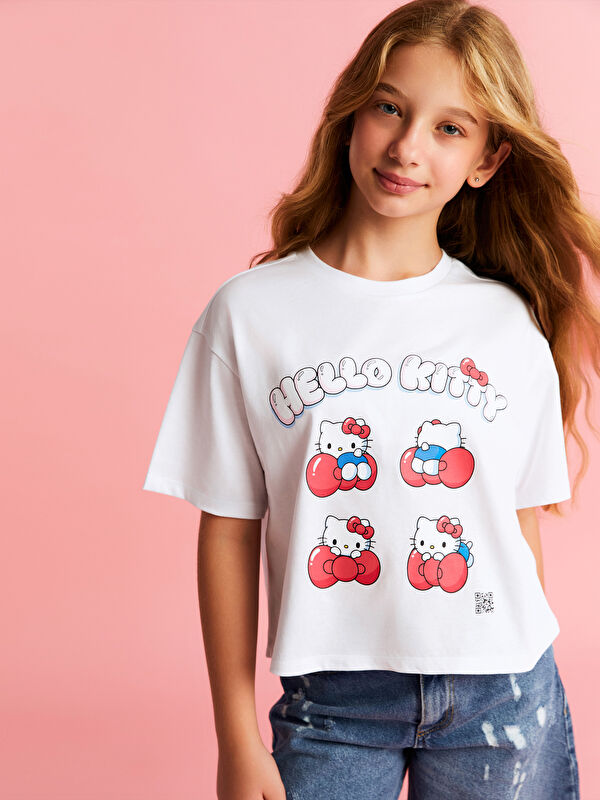 LCW Kids Bisiklet Yaka Hello Kitty Baskılı Kız Çocuk Tişört