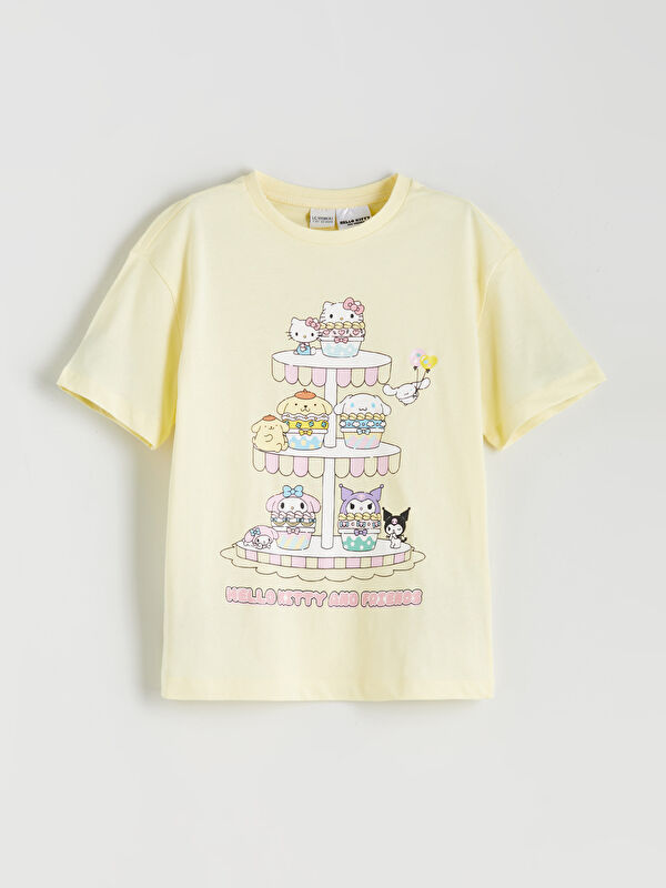 LCW Kids Bisiklet Yaka Hello Kitty Baskılı Kız Çocuk Tişört