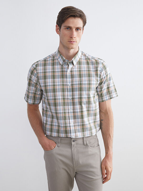 LCWAIKIKI Classic Regular Fit Kısa Kollu Ekose Erkek Gömlek