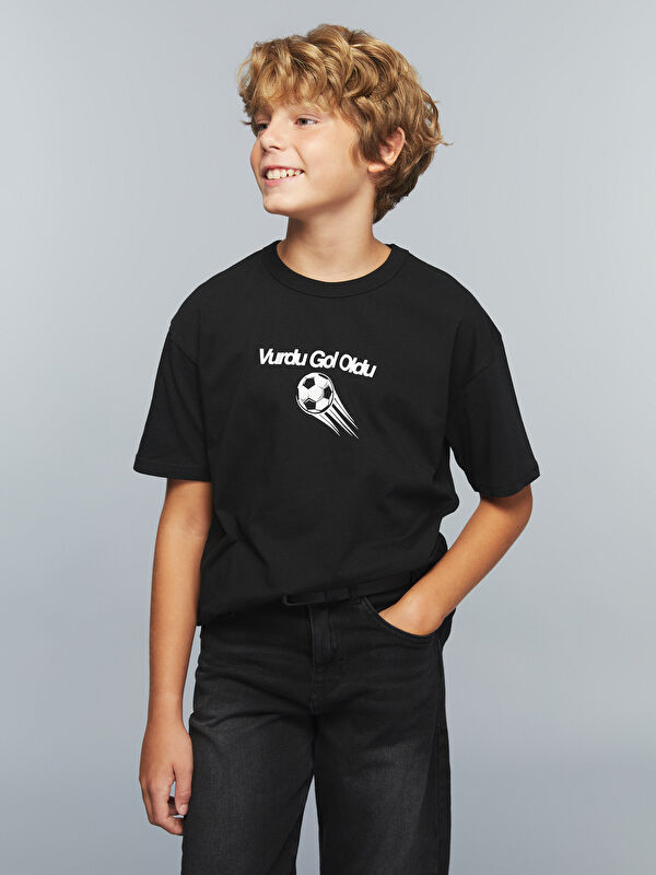 LCW Kids Bisiklet Yaka Slogan Baskılı Erkek Çocuk Tişört