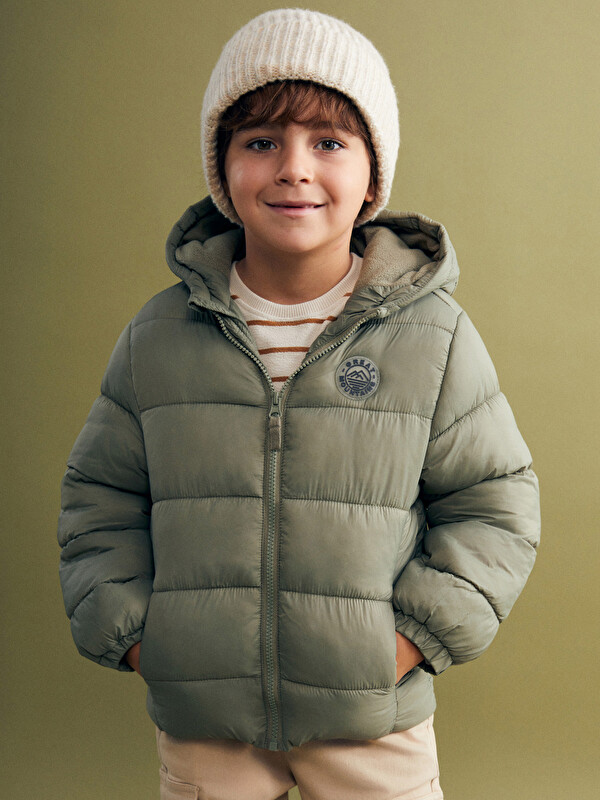 LCW Kids Kapüşonlu Polar Astarlı Erkek Çocuk Şişme Mont