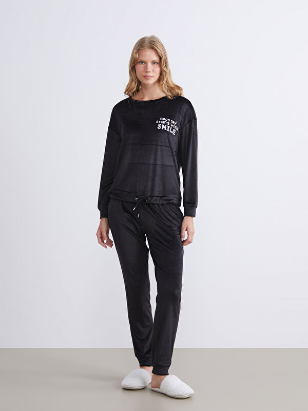 LCW Young Crew Neck Embroidered Women's Velvet Pyjama Set