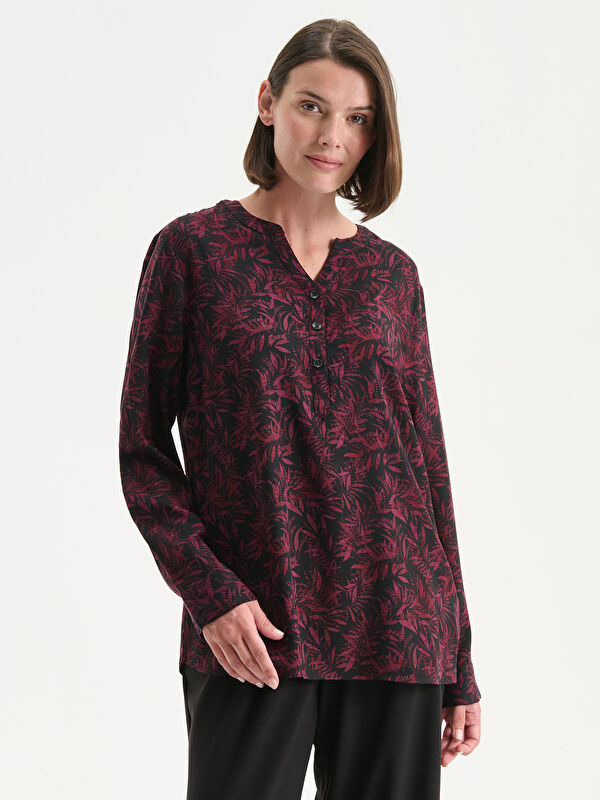 LCW Grace Notch Neck Patterned Blouse