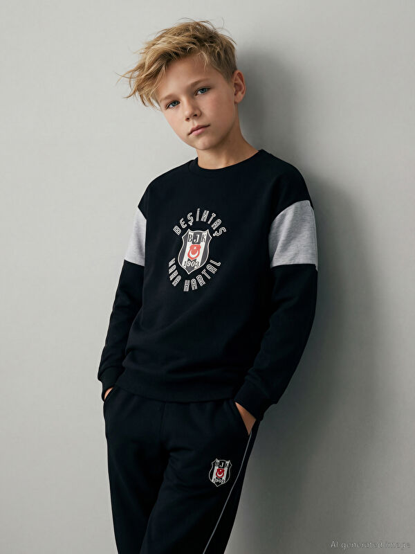 LCW Kids Bisiklet Yaka Beşiktaş Baskılı Erkek Çocuk Sweatshirt