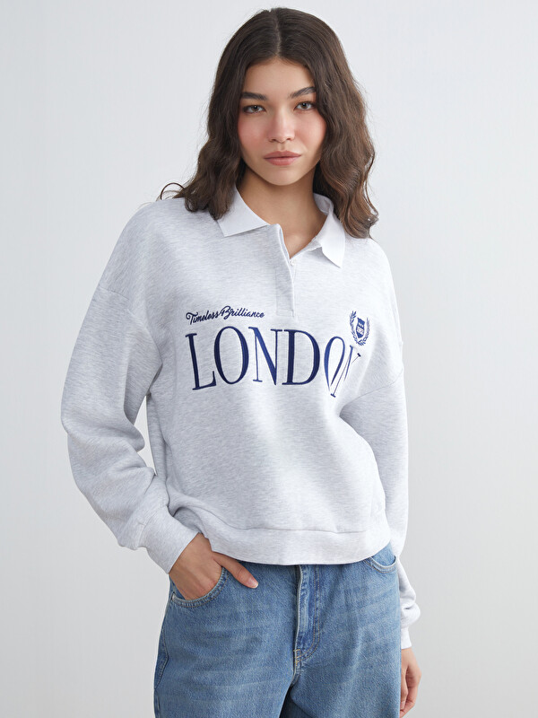 XSIDE Polo Yaka London Baskılı Kadın Kalın Sweatshirt
