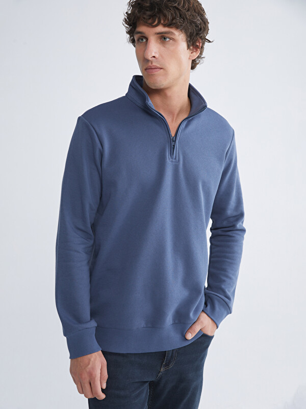 LCWAIKIKI Classic Dik Yaka Uzun Kollu Erkek Kalın Sweatshirt