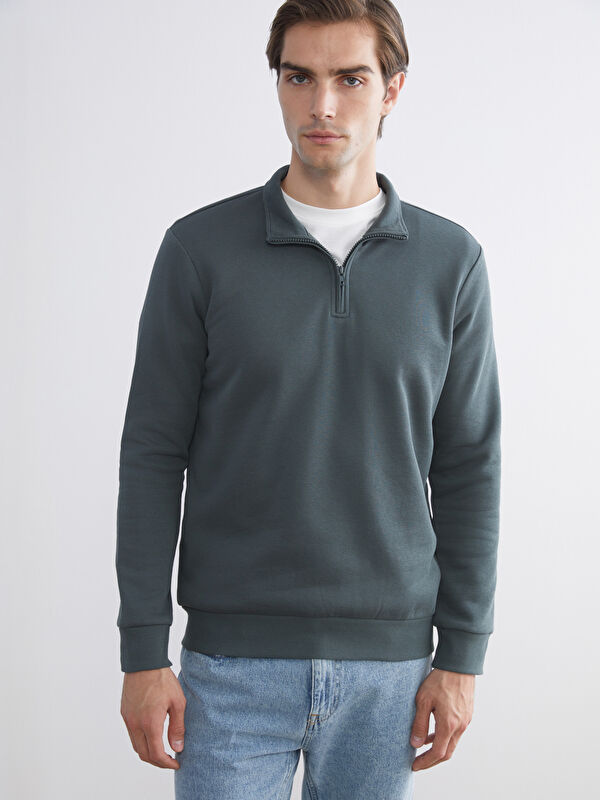 LCWAIKIKI Classic Dik Yaka Uzun Kollu Erkek Kalın Sweatshirt