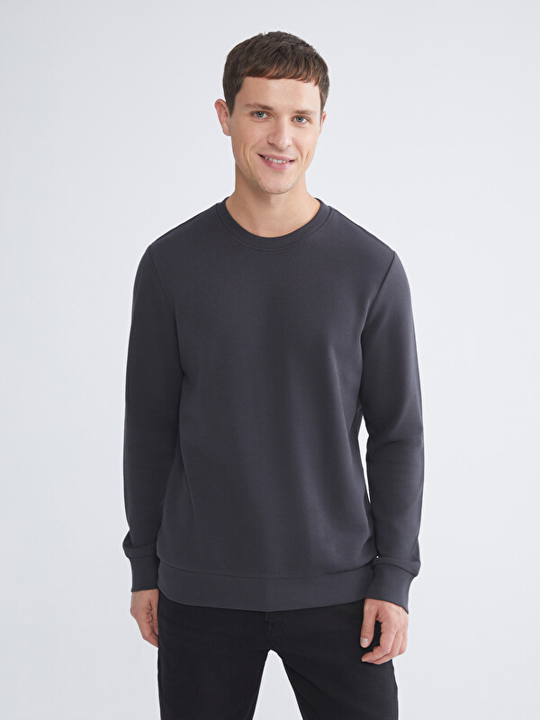 LCWAIKIKI Classic Bisiklet Yaka Erkek Sweatshirt