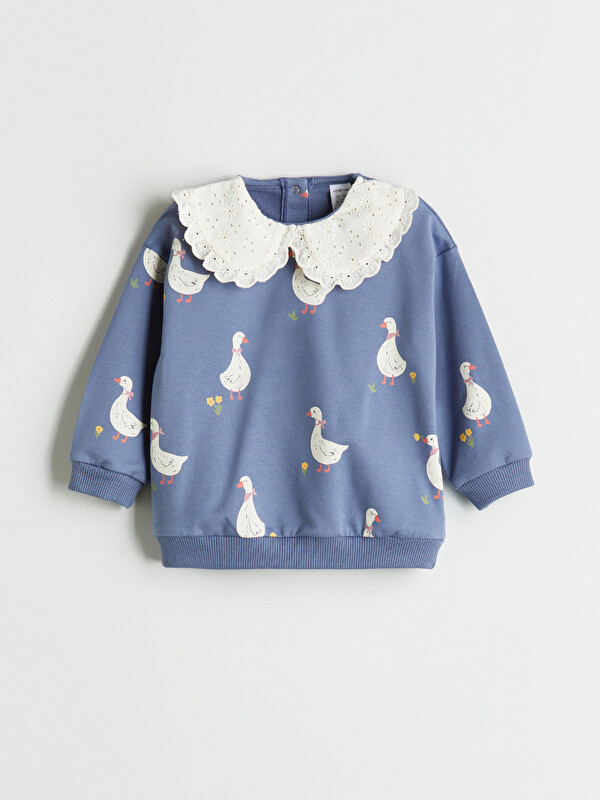 LCW baby Bebe Yaka Baskılı Kız Bebek Sweatshirt