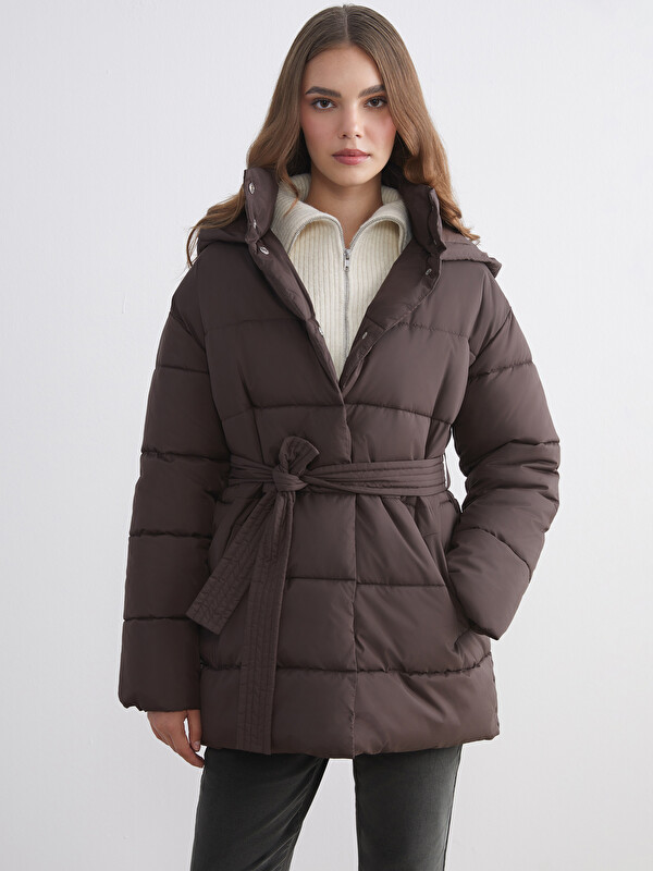LCW Modest Kapüşonlu Beli Kuşaklı Kadın Şişme Mont
