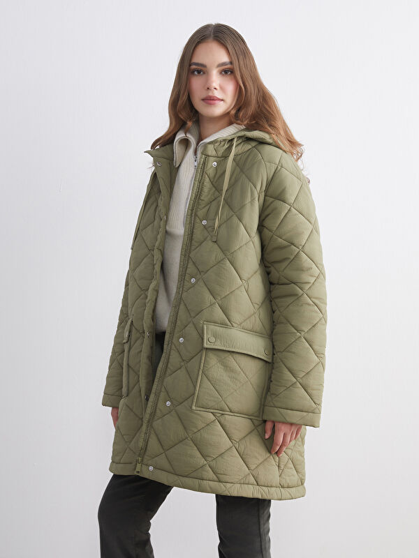 LCW Modest Kapüşonlu Kapitone Oversize Kadın Şişme Mont