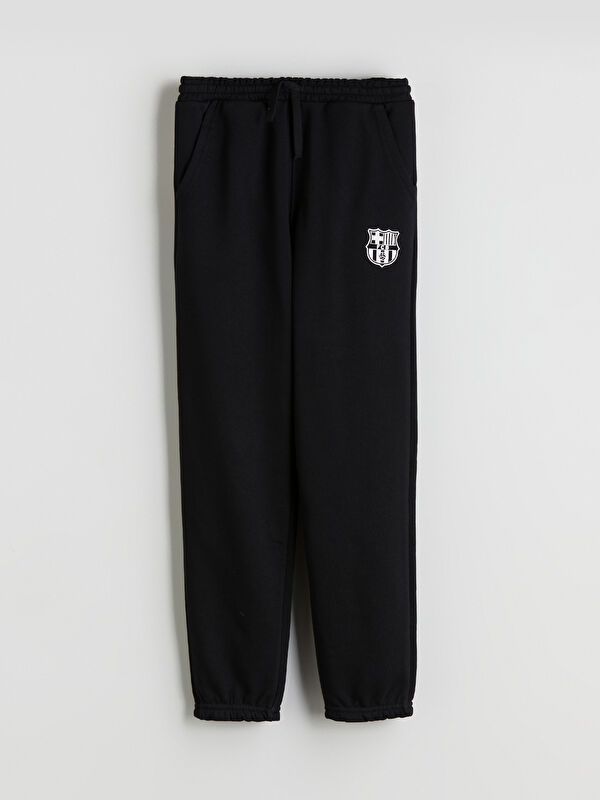 LCW Kids Beli Lastikli Barcelona Baskılı Erkek Çocuk Jogger Eşofman Altı