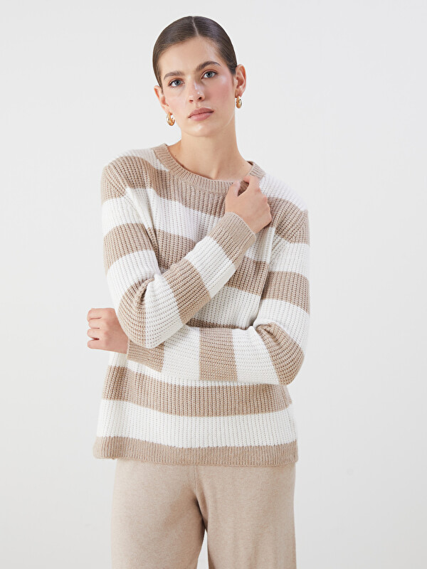 LCWAIKIKI Classic Pull-over Rayé pour Femmes à Col Rond en Tricot