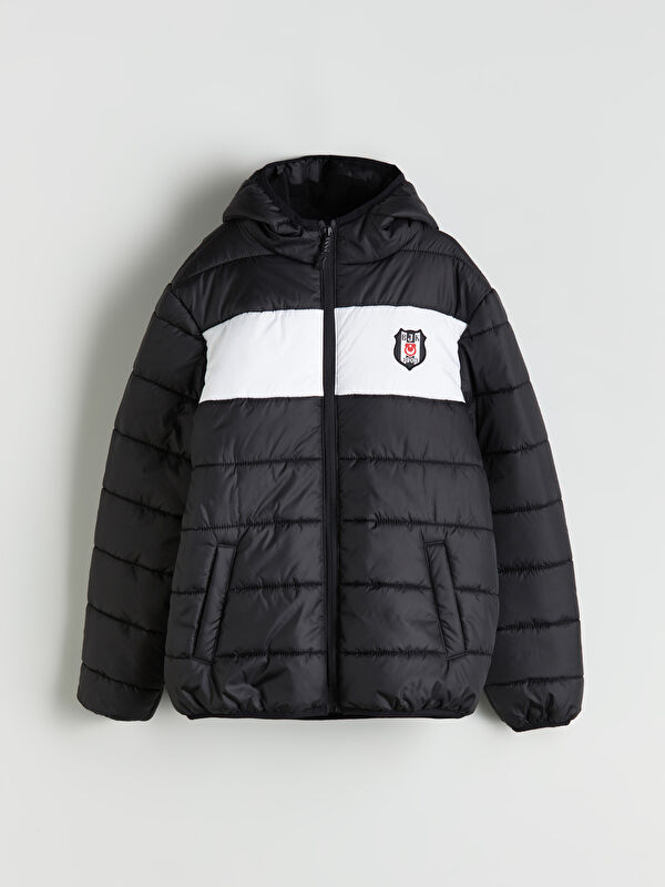 LCW Kids Kapüşonlu Beşiktaş Baskılı Erkek Çocuk Şişme Mont