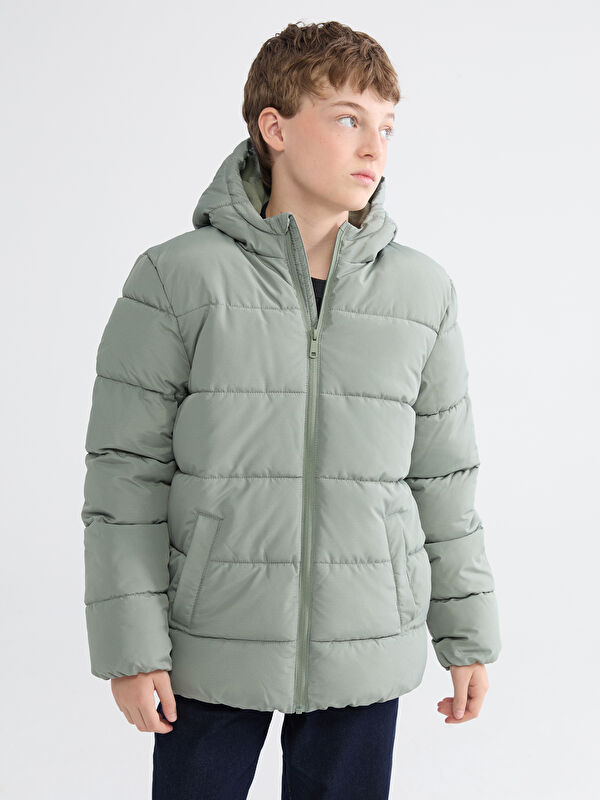 LCW Kids Kapüşonlu Erkek Çocuk Şişme Mont