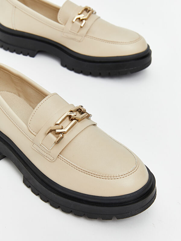 Parlak Görünümlü Kız Çocuk Klasik Ayakkabı - Görsel 4