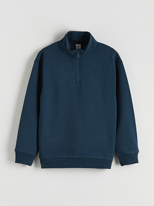 LCW Kids Dik Yaka Erkek Çocuk Kalın Sweatshirt