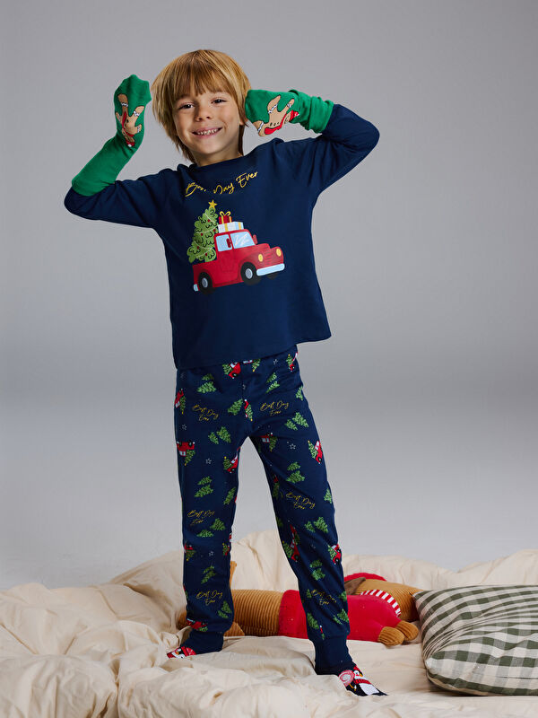 LCW Kids მრგვალი საყელო ნაბეჭდი გრძელმკლავიანი ბიჭების პიჟამის ნაკრები
