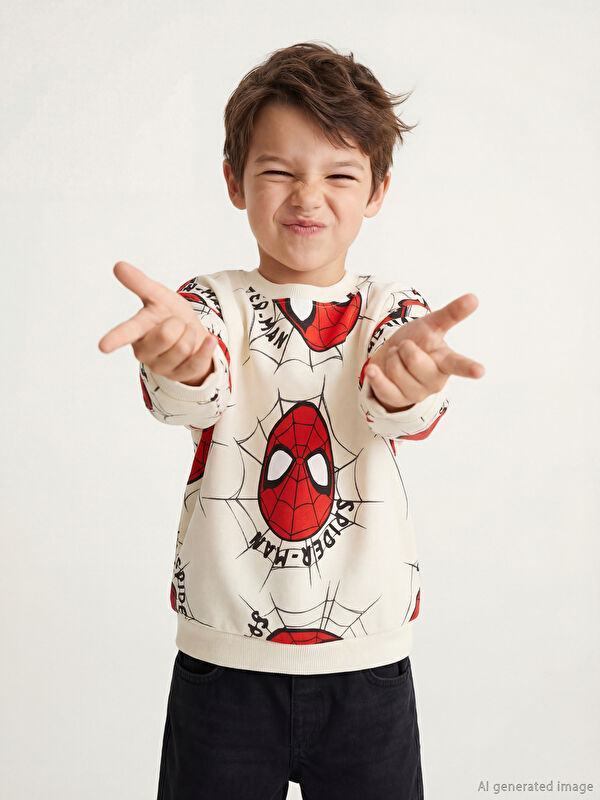 LCW Kids Bisiklet Yaka Spider-Man Baskılı Erkek Çocuk Sweatshirt