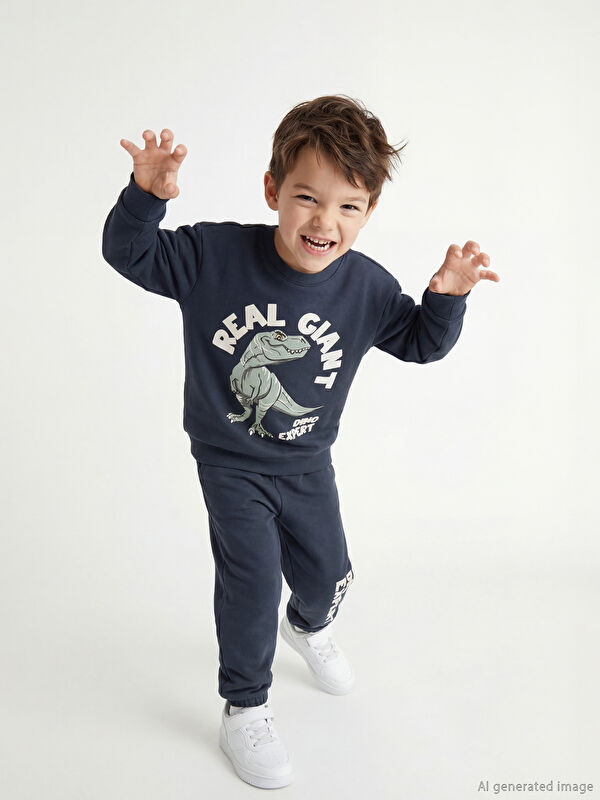 LCW Kids Bisiklet Yaka Dinozor Baskılı Erkek Çocuk Sweatshirt ve Eşofman Altı