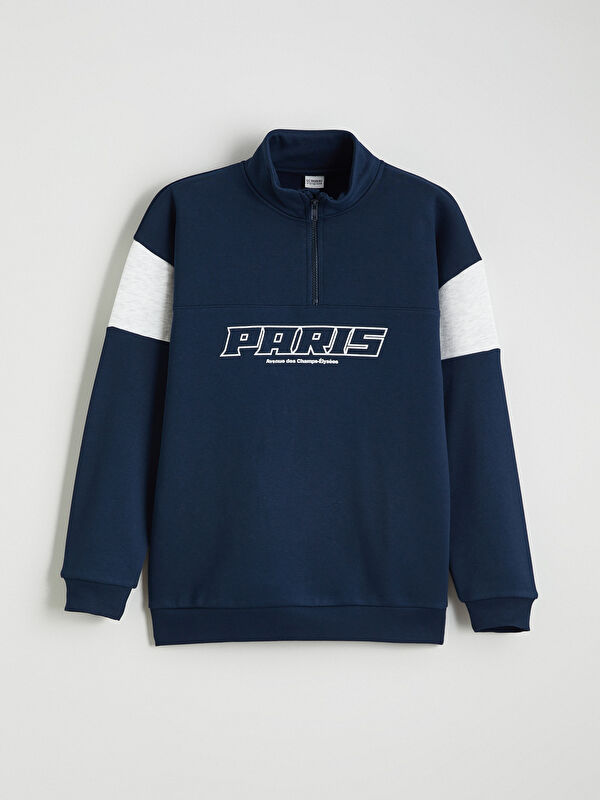 LCW Kids Dik Yaka Paris Baskılı Erkek Çocuk Kalın Sweatshirt