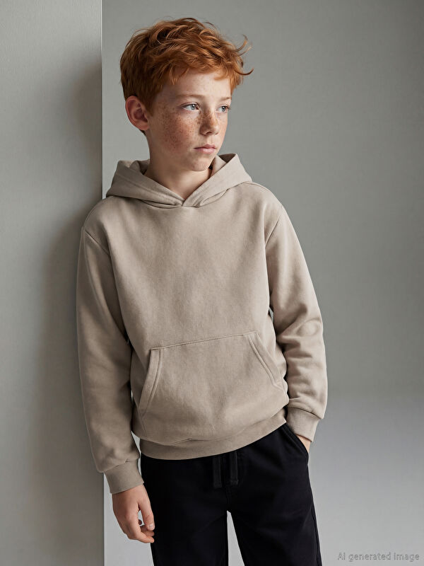 LCW Kids Kapüşonlu Erkek Çocuk Kalın Sweatshirt