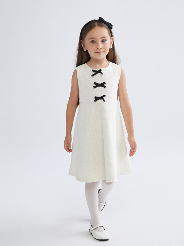 LCW Kids Bisiklet Yaka Fiyonk Detaylı Kız Çocuk Elbise