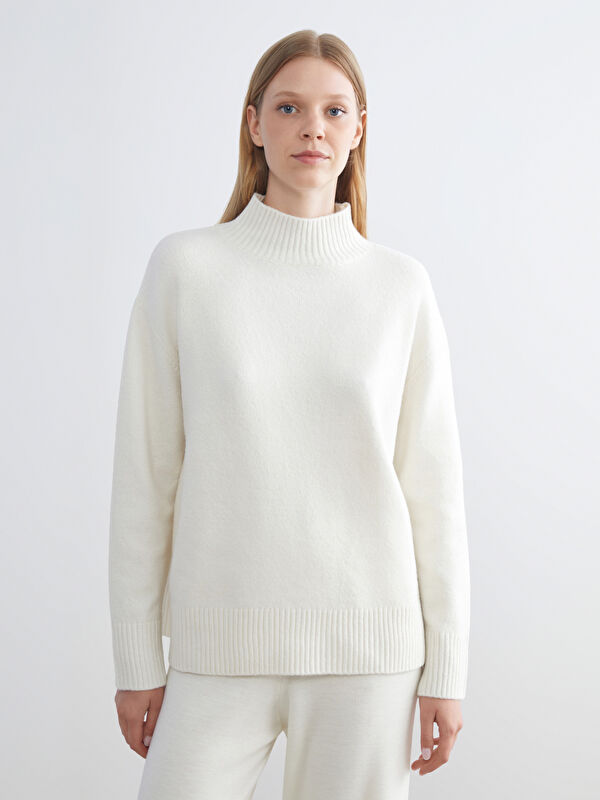 LCWAIKIKI Classic Half Turtleneck Women's Knitwear Sweater