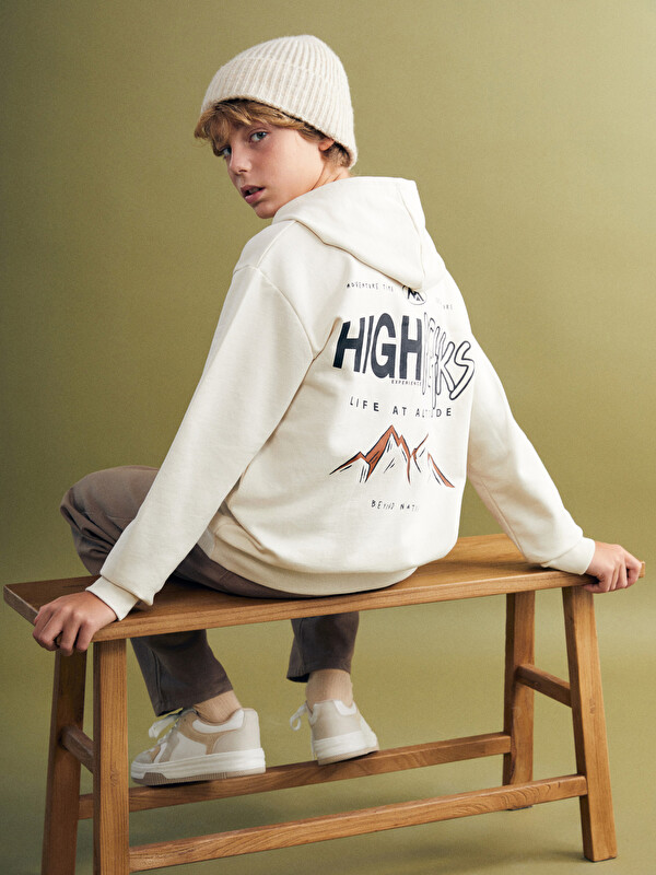 LCW Kids Kapüşonlu Baskılı Erkek Çocuk Sweatshirt
