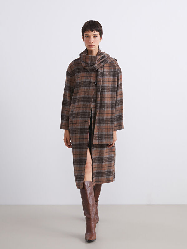 LCW Vision Crew Neck Plaid Women's Cachet Overcoat with Scarf